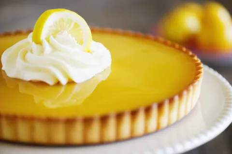 Torta nube de limón sin gluten, una receta para hacer en minutos La torta de limón sin TACC es ligera y riquísima.