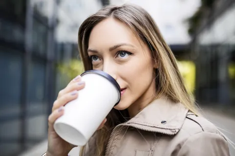 ¿A qué hora hay que dejar de tomar café para dormir bien? Café: ¿a qué hora hay que dejar de tomarlo para dormir bien?