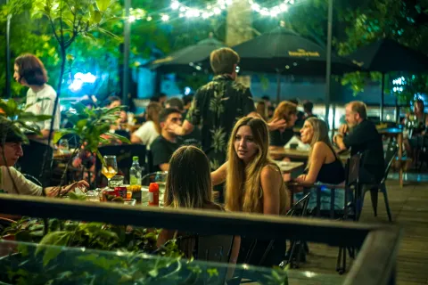 7 restaurantes donde comer por menos de 15 mil pesos en Buenos Aires Restaurantes donde comer barato.