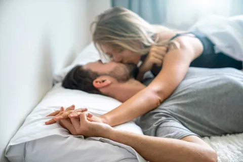 Consejos para recuperar el deseo sexual Consejos para apagar el apagar el murmullo mental y desbloquear tu energía sexual.