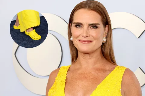 Crocs: la extraña elección de calzado de Brooke Shields en los Premios Tony 2024 Brooke Shields en los Premios Tony 2024.