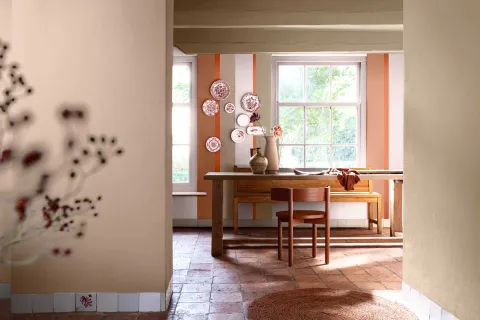 Estos son los colores del 2024 para renovar tus ambientes Cambiar el color de un ambiente puede hacer que mute tu energía o que el lugar parezca otro por completo. Si lo que estás buscando es renovar tu casa, entonces prestá atención a estos consejos.
