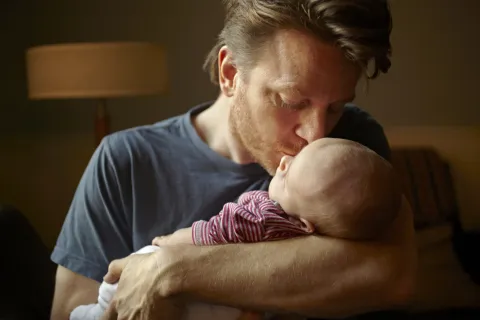 Licencias de paternidad en Argentina: ¿qué dice la ley? Licencias por paternidad: ¿qué dice la ley?