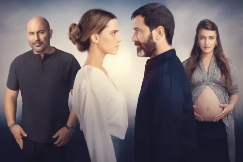 Afiche promocional de Vientre funcional, la serie israelí disponible en Netflix.
