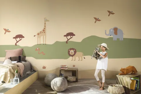 En el bosque encantado, los árboles cantan a nuestro lado: un escenario muy común de los cuentos creado para seguir conectando con la naturaleza. Pintar árboles, hojas, animales, puede resultar en un disparador para el juego en casa. 