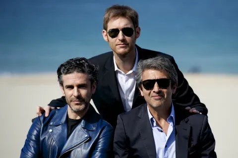 Vuelve Relatos Salvajes: cuándo ver en cines la película argentina más vista con Ricardo Darín Damián Szifrón, Leonardo Sbaraglia y Ricardo Darín presentando Relatos Salvajes en San Sebastían.