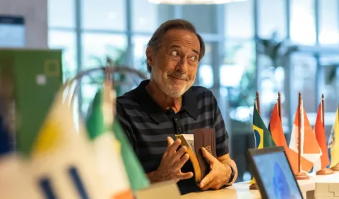 El Encargado: ¿cuál es el hotel de Río de Janeiro en donde estuvo Eliseo? El Encargado: ¿cuál es el hotel de Río en donde estuvo Guillermo Fracella?