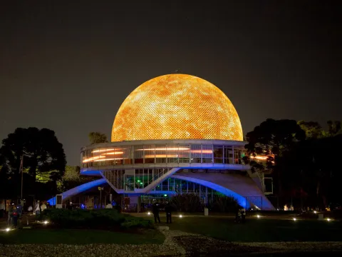 Noche de los Museos: la experiencia inmersiva en el Planetario Planetario Galileo Galilei