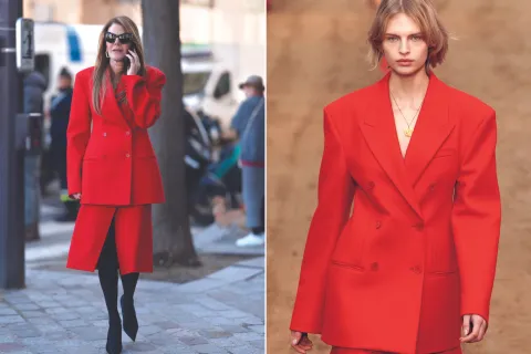 Tendencias de alto invierno: estos son los hot ítems del mes en moda y belleza Mujeres vestidas con blazers color rojo.