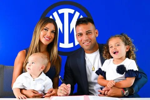El terrorífico video viral de Agustina Gandolfo, la esposa de Lautaro Martínez, salvando a su hijo Agustina Gandolfo, Lautaro Martínez, y sus hijos.