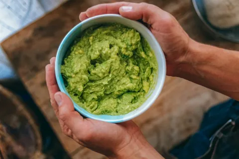 Día Internacional del Guacamole: esta receta de guacamole lleva solo 10 minutos y nunca falla Receta: cuál es la mejor forma de prepara guacamole.