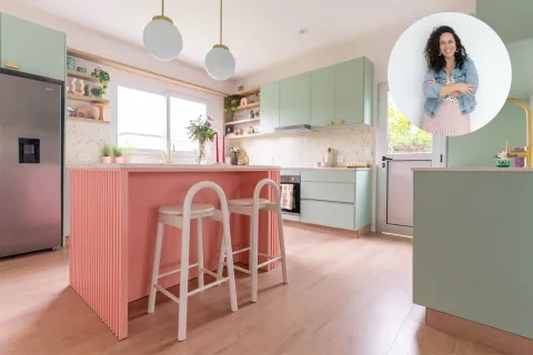 Una cocina al estilo Barbiecore a puro rosa: claves para una deco alegre y funcional La cocina soñada de Ale Leguizamón con todos los detalles del diseño.
