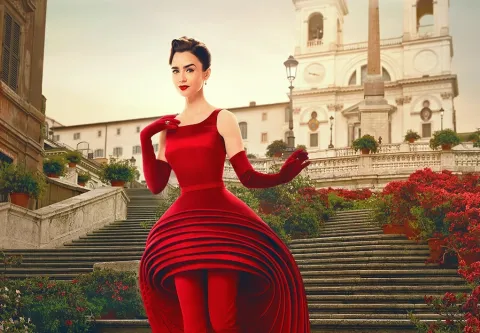 Lily Collins en Roma: tráiler e imágenes de la parte 2 de la cuarta temporada de Emily in Paris Lily Collins en las primeras imágenes de la parte 2 de la temporada 4 de Emily in Paris.