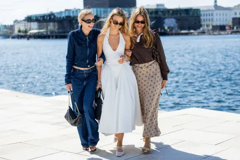 Adelanto tendencias 2025: estos son los 7 calzados que vamos a usar la próxima temporada Mujeres en la semana de la moda de Copenhagen.