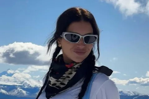 Guía de estilo: los increíbles looks de Zaira Nara para disfrutar de la nieve en Chapelco Zaira Nara compartió algunos de sus looks más cancheros en su cuenta de Instagram