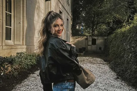 Alerta tendencia 2025: el estilo cowboy de Stephie Demner que anticipa la moda que se viene La influencer, Stephie Demner dijo presente en el evento de “Moda Argentina por la vida” y lució una de las tendencias de moda que se vienen para el 2025.