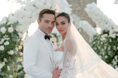 Se casó Ed Westwick, el protagonista de la serie Gossip Girl: mirá las fotos de la boda Las fotos del casamiento de Ed Westwick, galán de Gossip Girl.
