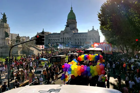 Derechos Humanos vs. opiniones personales Marcha del orgullo gay en Buenos Aires.