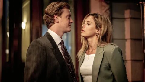 Máxima, con Delfina Chaves, en Max: cómo es la serie sobre la vida de la reina Máxima Zorreguieta Imagen de la serie Máxima,