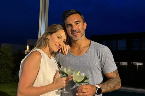 Mica Viciconte y Fabián Cubero celebraron su aniversario con un divertido challenge de pareja La influencer, Mica Viciconte y el ex jugador de futbol, Fabián Cubero celebraron un nuevo aniversario con unas palabras románticas y un divertido posteo.