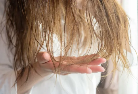 Cómo cuidar al pelo fino: 10 consejos clave y los mejores productos para usar Cabellera de pelo fino.