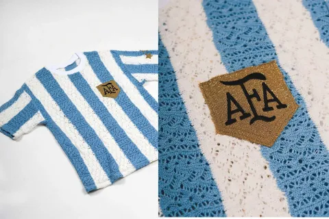 Así es la camiseta argentina bordada que se hizo viral en Italia Se trata de la camisera de la Selección Argentina. El particular diseño se hizo viral en Italia y rápidamente inundó las redes con críticas y elogios. Todos los detalles a continuación.