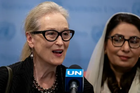 Meryl Streep y su denuncia en la ONU: "En Kabul, un gato tiene más libertad que una mujer" Meryl streep en la ONU