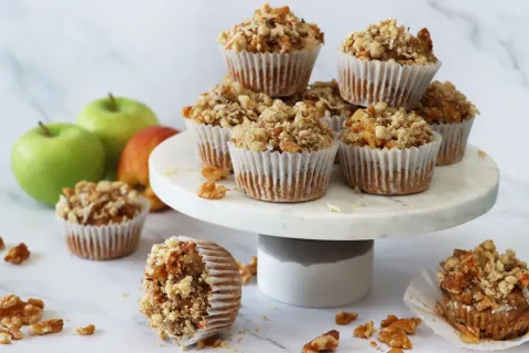 Receta de muffins de manzana, canela y nuez, rápida y fácil Muffins de manzana, canela y nuez: una receta rica y fácil para hacer en casa.