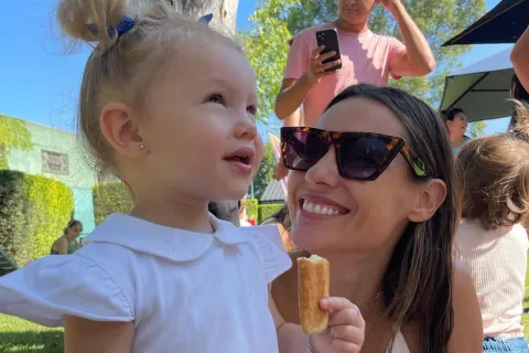 La clase de ballet de Pampita y Anita García Moritán: mirá el tierno video Foto de Pampita y su pequeña hija Ana.