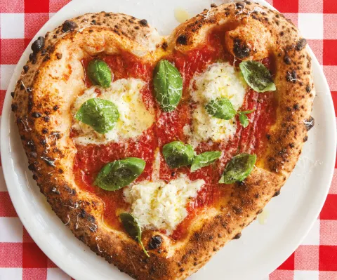 Pizza napolitana: la receta de una de las mejores pizzerías del mundo Pizza burrata