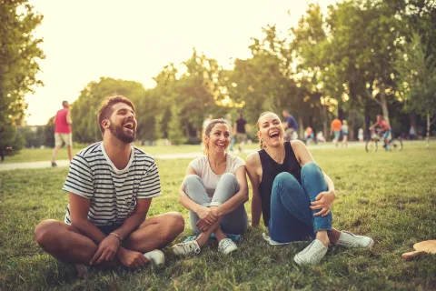 Fines de semana largos de septiembre 2024: ¿cuáles son? aire libre, jovenes