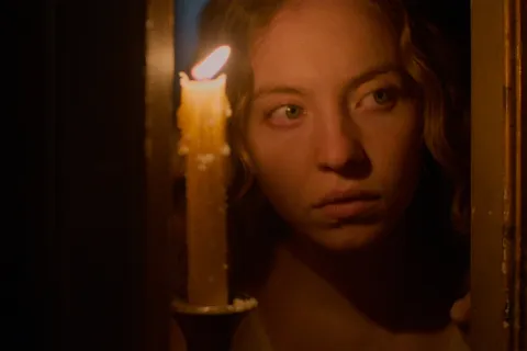 Halloween 2024: 7 imperdibles películas de terror para ver en streaming Sydney Sweeney en una imagen de la película Inmaculada.