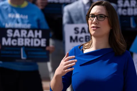 Quién es Sarah McBride, la primera senadora trans en el Congreso estadounidense Como activista trabajó desde su juventud en diversas campañas por el colectivo LGBTQ+