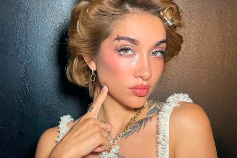 El curioso motivo por el que María Becerra se vistió de novia Foto de María Becerra.