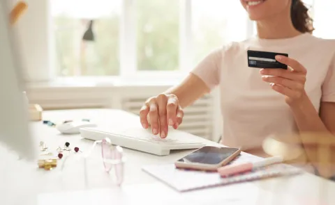 Cyber Monday 2024: cuál es el mejor horario para comprar online y cómo evitar las ofertas engañosas Cybermonday