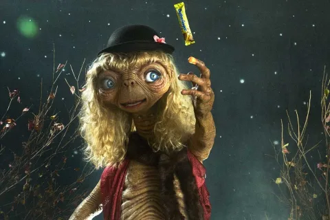 Heidi Klum sorprendió otra vez con su disfraz de Halloween La modelo, Heidi Klum volvió a llevarse todas las miradas de la mano de su increíble disfraz de Halloween.