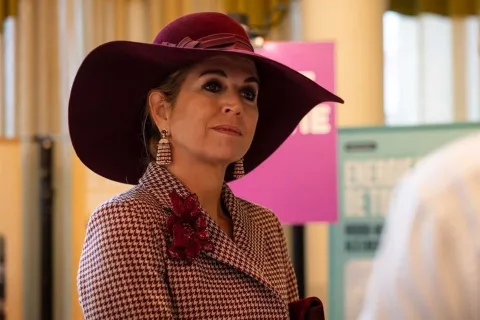 El look cuadrillé de Máxima Zorreguieta que causó furor Máxima Zorreguieta volvió a ser noticia de la mano de un look elegante y muy trendy