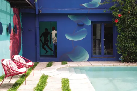 Tres patios bien distintos: ideas simples para potenciarlos con plantas Arte, agua, deco y algo esencial: ¡vegetación! hacen de estos patios verdaderos paraísos personales.