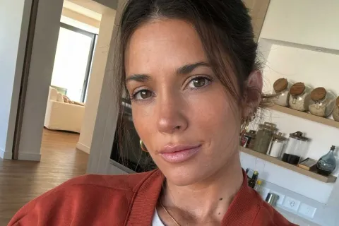 La Leona Agustina Albertario escrachó a un seguidor que la acosaba por redes sociales: “Pobre tu mujer” La jugadora de hockey, Agustina Albertario reveló el acoso que sufrió por parte de un seguidor