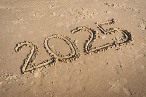 10 frases para empezar un 2025 en positivo Frases para 2025