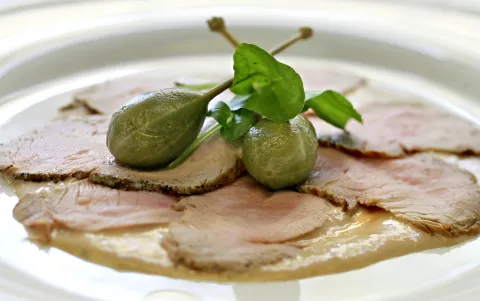 Cómo hacer el vitel toné perfecto con los consejos de Donato de Santis Cuánto dura el vitel toné en la heladera y cómo preservarlo más tiempo