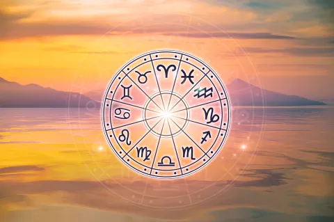 Horóscopo mensual: qué te depara enero 2025, según tu signo ascendente La rueda zodiacal, con los símbolos de los 12 signos astrales.