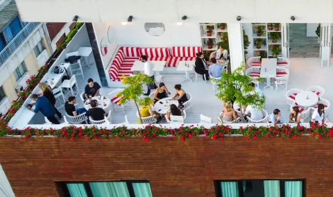 Restaurantes buenos, bonitos y baratos para despedir el año con amigos o colegas Restaurantes buenos, bonitos y baratos para despedir el año con amigos o compañeros de trabajo.