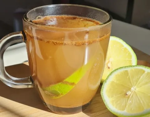 Infusión détox para desinflamarte después de las fiestas con solo 3 ingredientes que seguro tenés en casa bebida détox