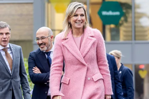 Máxima Zorreguieta apostó por un look 'Barbiecore' y sorprendió a todos con su elección Máxima Zorreguieta con look total pink