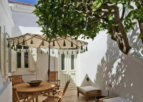 7 ideas simples para decorar patios chicos sin gastar de más Ideas simples para decorar un patio chico