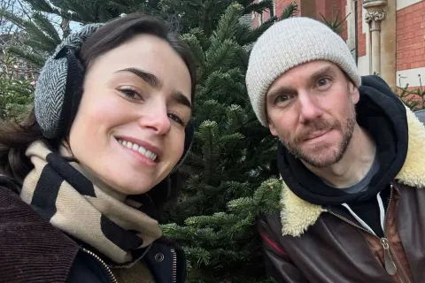 Lily Collins y su marido respondieron a las críticas por la decisión de tener una hija por vientre subrogado Lily Collins y su esposo Charlie McDowell le dieron la bienvenida a su primer hija