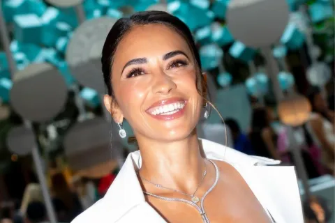 El festejo del Día de la Madre de Antonela Roccuzzo: “Es mi mejor regalo” Antonela Roccuzzo sorprende con el look total white más impactante para un evento en Brasil
