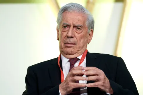 Murió Mario Vargas Llosa: a los 89 años falleció el escritor premio Nobel de Literatura Murió Mario Vargas Llosa a los 89 años falleció el escritor premio Nobel de Literatura