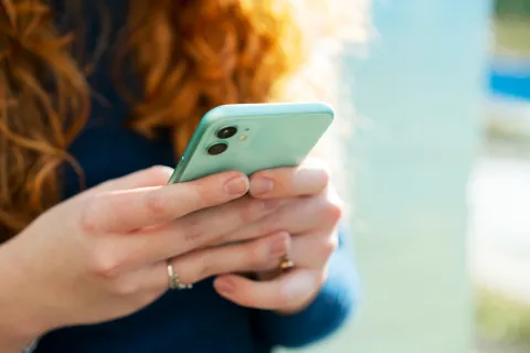 Mapa en Instagram: qué es y cómo desactivar tu ubicación de esta nueva función Foto de una mujer en Instagram.